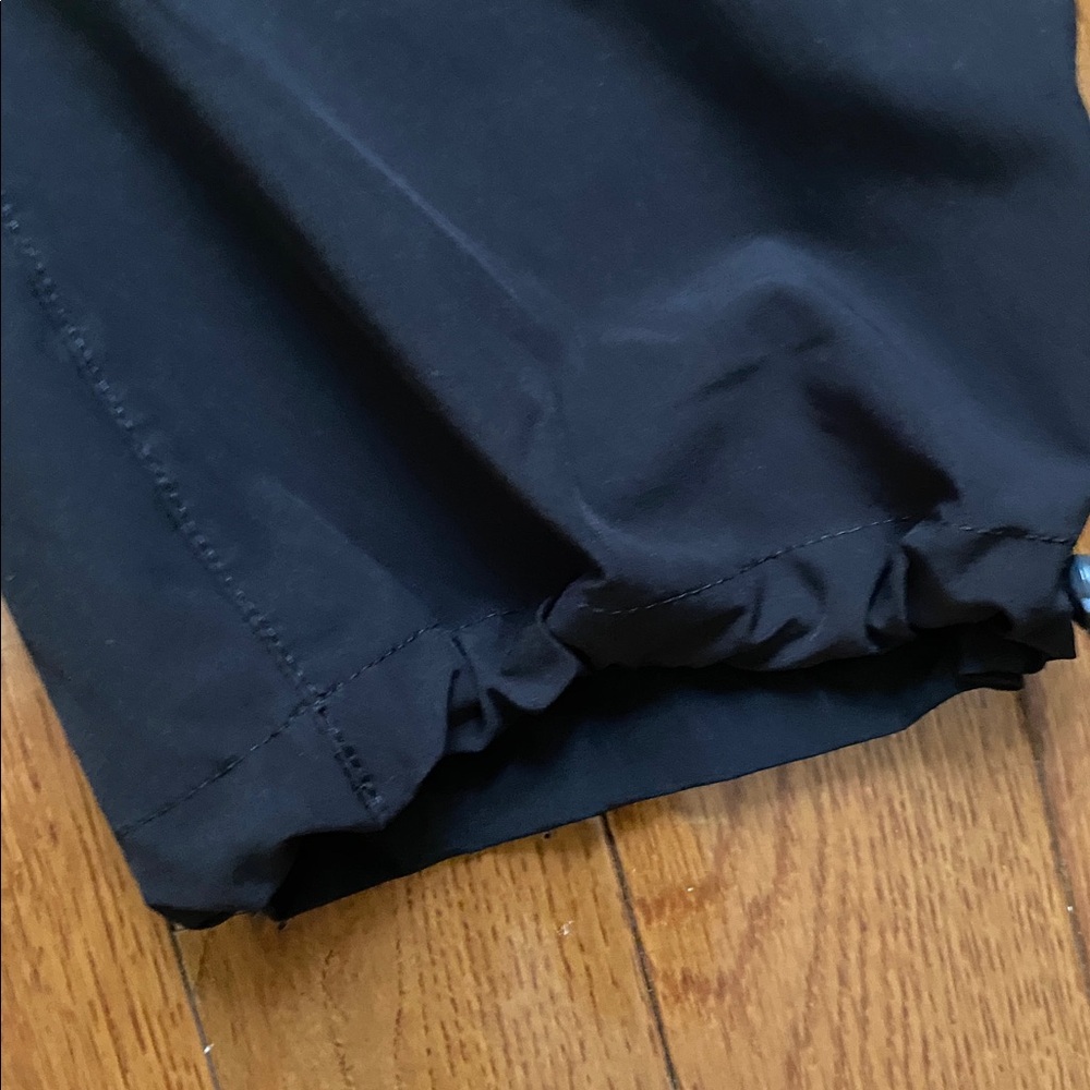 Eddie Bauer  women Dark Cargo Pants - Picture 2 of 8